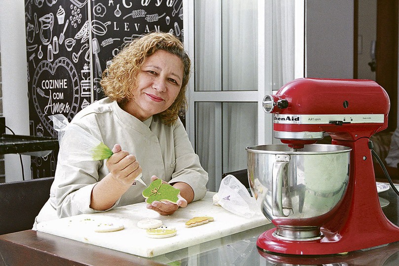 Jucy Freitas, culinarista e confeiteira (Foto: Leone Iglesias / AT)