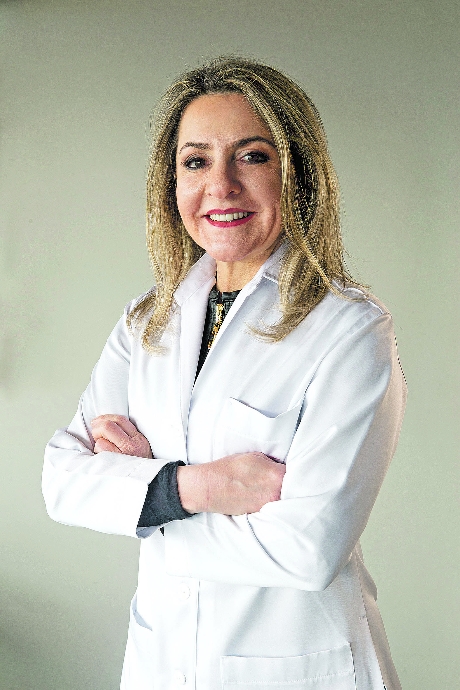 Karina Mazzini: lesões aparecem nas bochechas, no queixo e na testa (Foto: Divulgação)