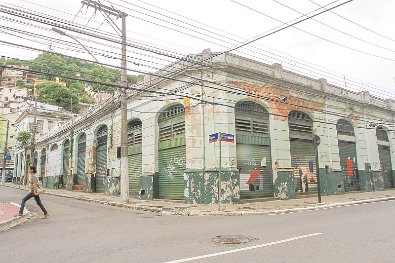 As obras de reforma do Mercado da Capixaba, no centro de Vitória, devem começar no mês de junho, de acordo com previsão da prefeitura (Foto: Dayana Souza/ AT)