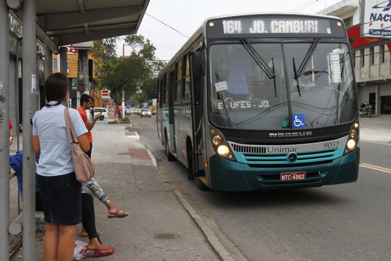 Ônibus municipal de Vitória (Foto: Antonio Cosme/Arquivo AT)