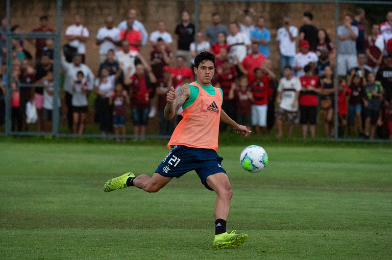 Pedro deve jogar no lugar do suspenso Gabigol (Foto: Alexandre Vidal/Flamengo)