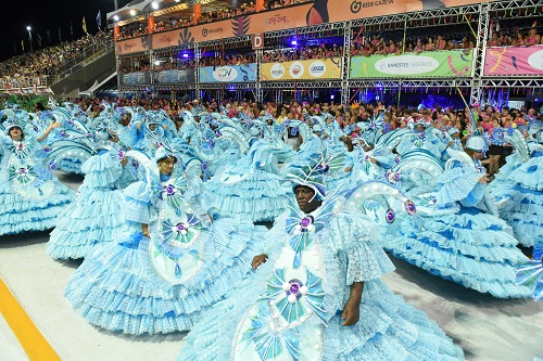 Muitas cores e emoção no desfile da Piedade (Foto: Beto Morais/AT)
