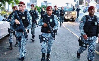 Um efetivo de 2.500 agentes do Exército e 300 agentes da Força Nacional vão atuar por 30 dias no estado para reforçar a segurança (Foto: Reprodução/Agência Brasil)