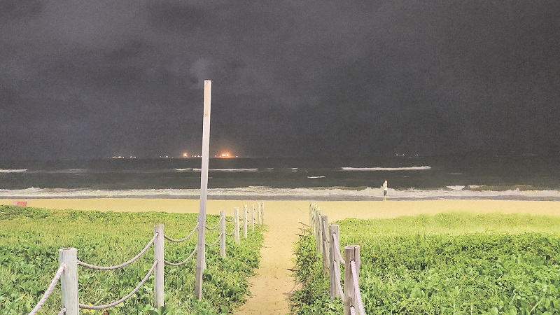 Praia de Itaparica, em Vila Velha, onde Lucas Alves desapareceu. Ele não conhecia o local. (Foto: Taynara Nascimento)