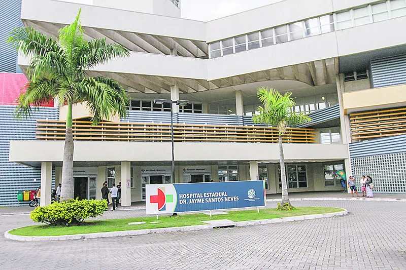 Hospital Estadual Dr. Jayme Santos Neves: meta   é ampliar o número de leitos   de UTI e isolamento 
para os pacientes com coronavírus no Espírito Santo