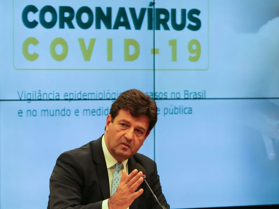 Imagem ilustrativa da imagem Após fala de Bolsonaro, Mandetta diz que fica e pede racionalidade em quarentena