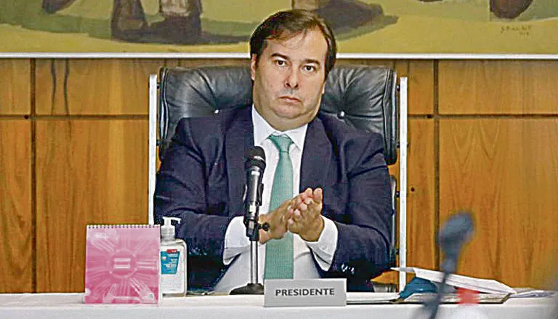 Imagem ilustrativa da imagem Maia diz que vai tentar convencer Bolsonaro a enviar reforma administrativa