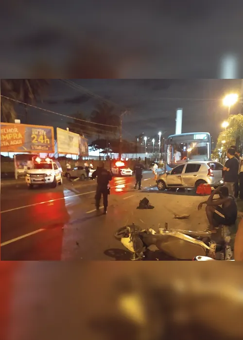 Imagem ilustrativa da imagem Motorista invade a contramão e mata universitária em Vila Velha