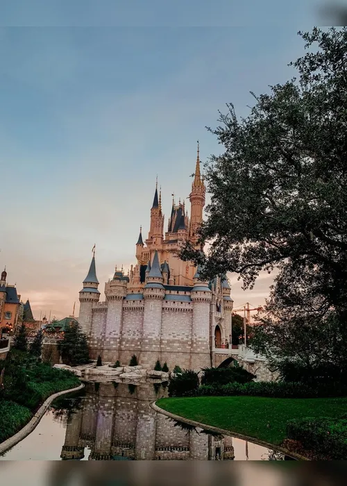 Imagem ilustrativa da imagem Disney anuncia 32 mil cortes de empregos, principalmente em parques temáticos