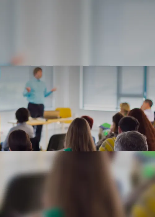 Imagem ilustrativa da imagem Dez mil universitários voltam à aula presencial na próxima semana