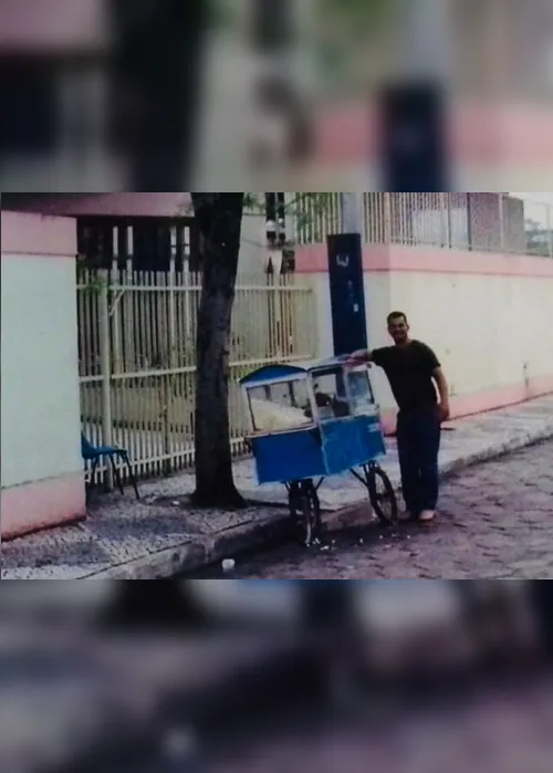 
          Imagem ilustrativa da imagem Mães de alunos fazem vaquinha para pipoqueiro após suspensão de aulas
          