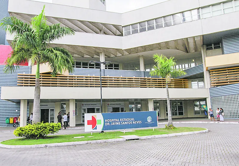 Hospital Estadual Dr. Jayme Santos Neves: meta   é ampliar o número de leitos   de UTI e isolamento 
para os pacientes com coronavírus no Espírito Santo