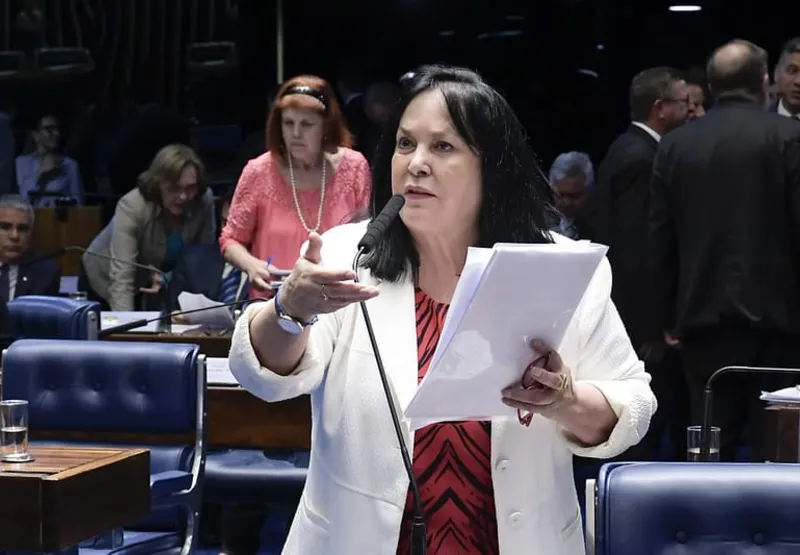 Senadora criticou fala de Bolsonaro