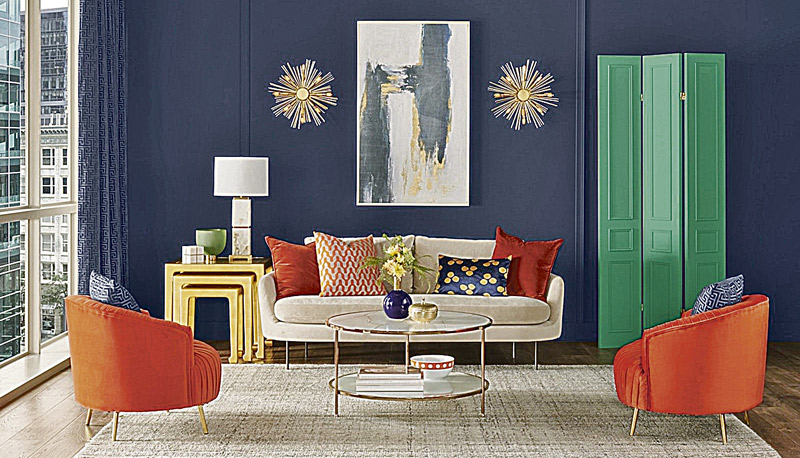 Azul naval está entre as cores de 2020: essa tonalidade azul-marinho, porém em uma versão suavizada e serena, fica bem tanto como elemento de destaque do ambiente ou como um tom secundário para outras composições (Foto: Sherwin Williams)
