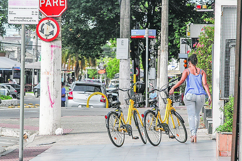 Bicicletas e patinetes (Foto: Leone Iglesias/ AT/ 20/02/19)