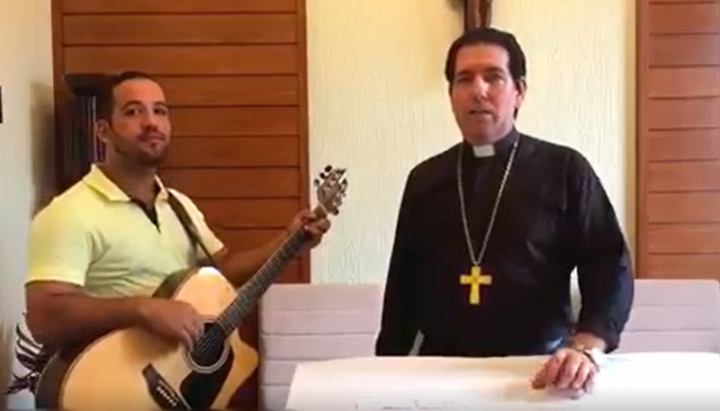 Bispo Paulo Bosi Dal’Bó, bispo da Diocese de São Mateus-ES (Foto: Reprodução / Youtube)