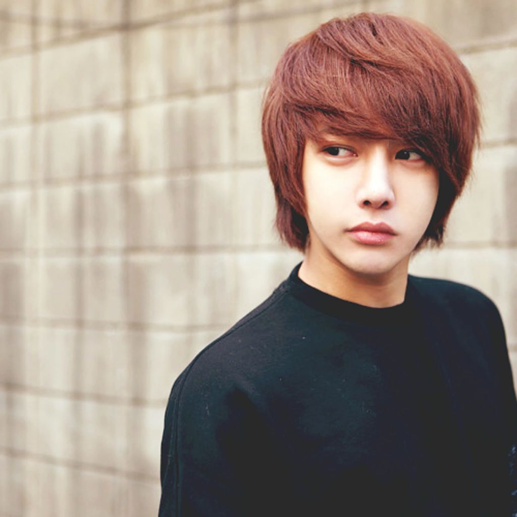 Cantor Lee Chi Hoon (Foto: Divulgação/redes sociais)