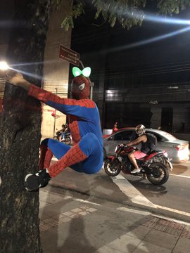 Arthur disse que já foi para o bloco para tirar fotos e vídeos engraçados (Foto: Acervo pessoal)