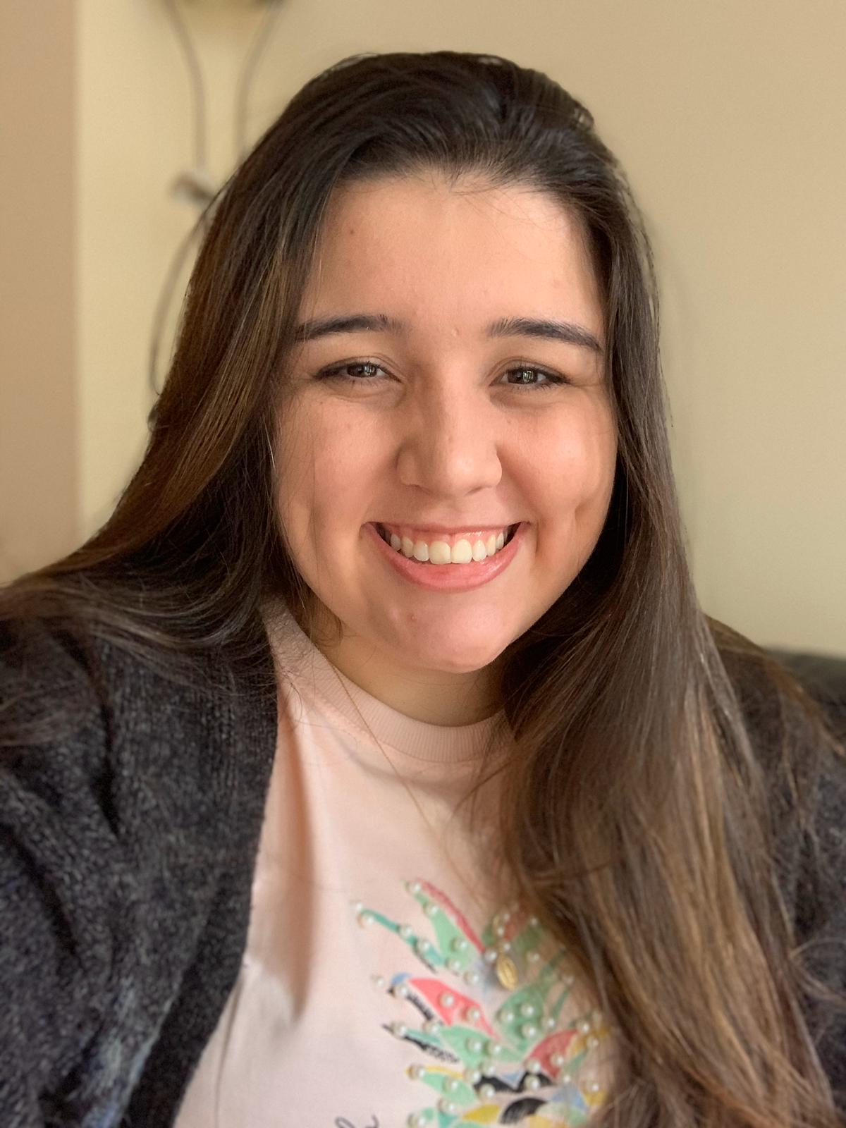 A publicitária Rayane Campana, 24 anos, mora em Bray, próximo de Dublin (Foto: Acervo pessoal)