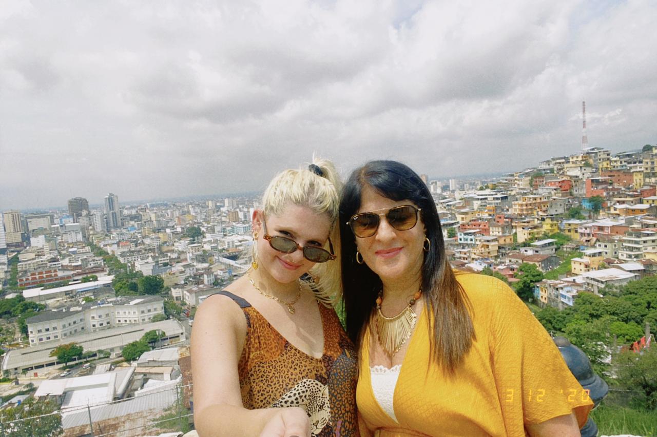 As empresárias Laura e Flavia durante viagem pelo Equador (Foto: Acervo pessoal)