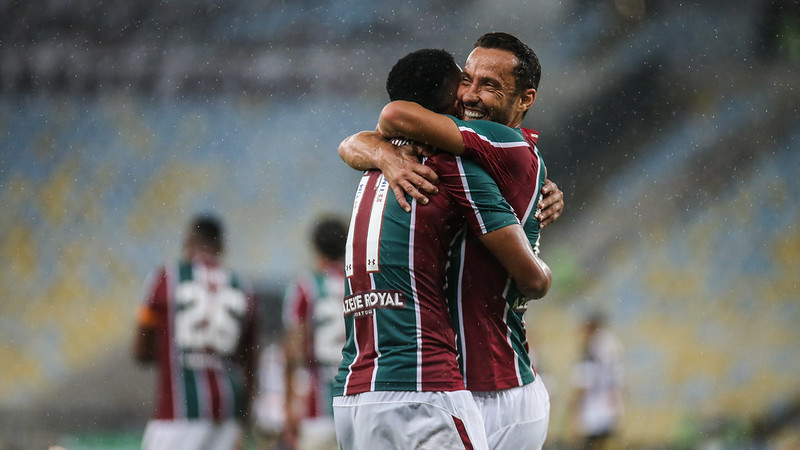 Jogadores comemoram gols da partida (Foto: Lucas Merçon/ Fluminense FC)