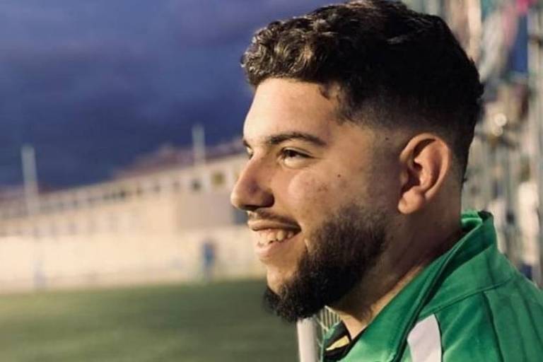 Francisco García tinha apenas 21 anos e comandava o time infantil do Atlético Portada Alta (Foto: Atlético Portada Alta/Facebook)
