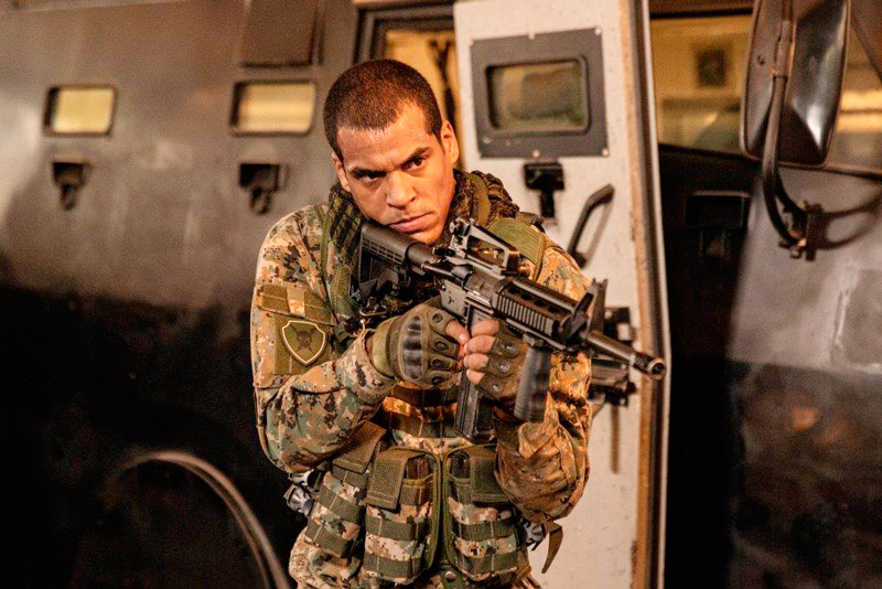 Marcelo Mello Jr. na série do Globoplay “Arcanjo Renegado” (Foto: Divulgação)