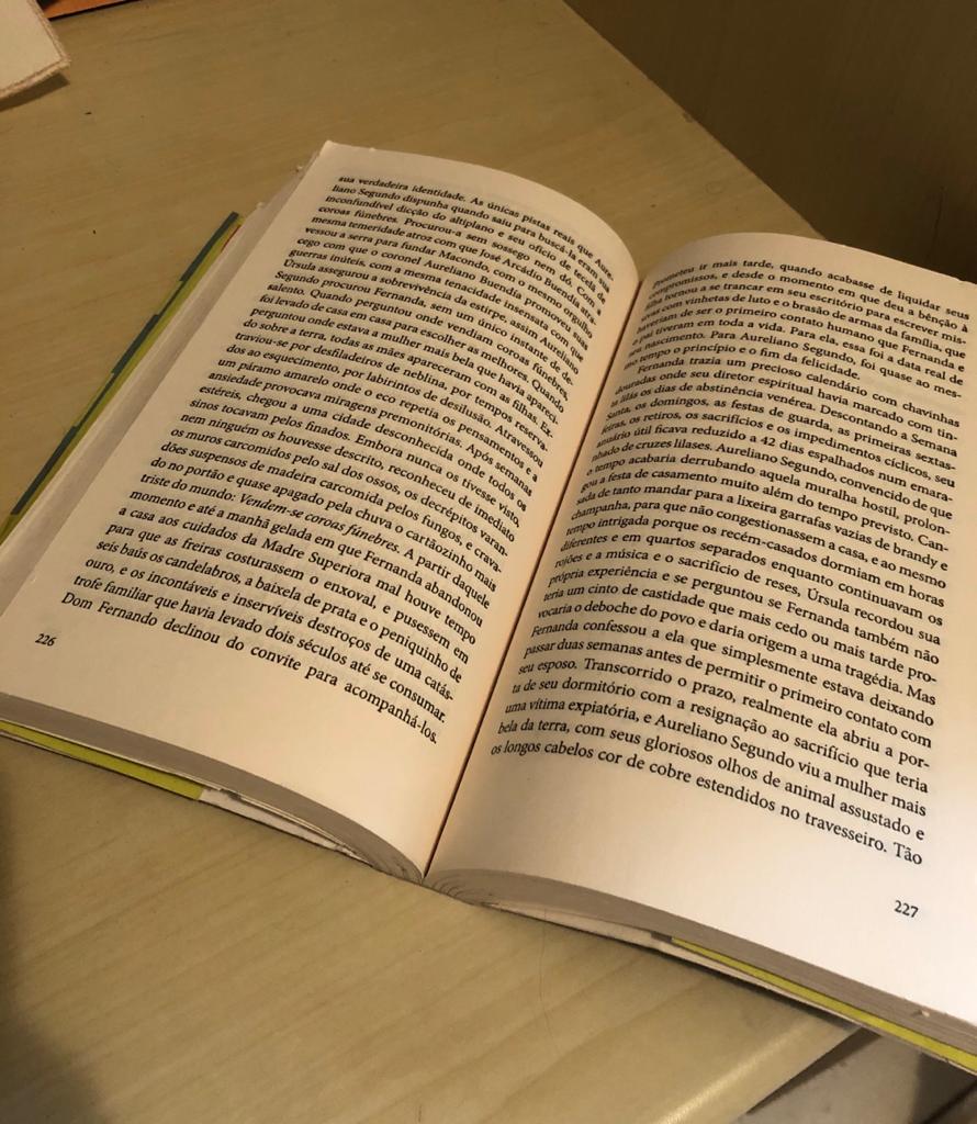 Cem Anos de Solidão, escrito por Gabriel García Márquez e publicado em 1967 (Foto: Mayra Scarpi)