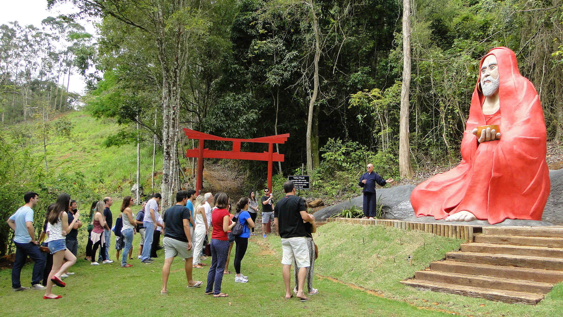 O Mosteiro Zen Budista Morro da Vargem recebe cerca de 5 mil visitantes durante o fim de semana (Foto: WILTON JUNIOR)