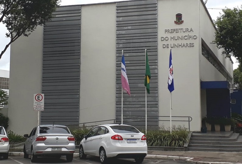 Sede da Prefeitura de Linhares (Foto: Wilton Júnior)