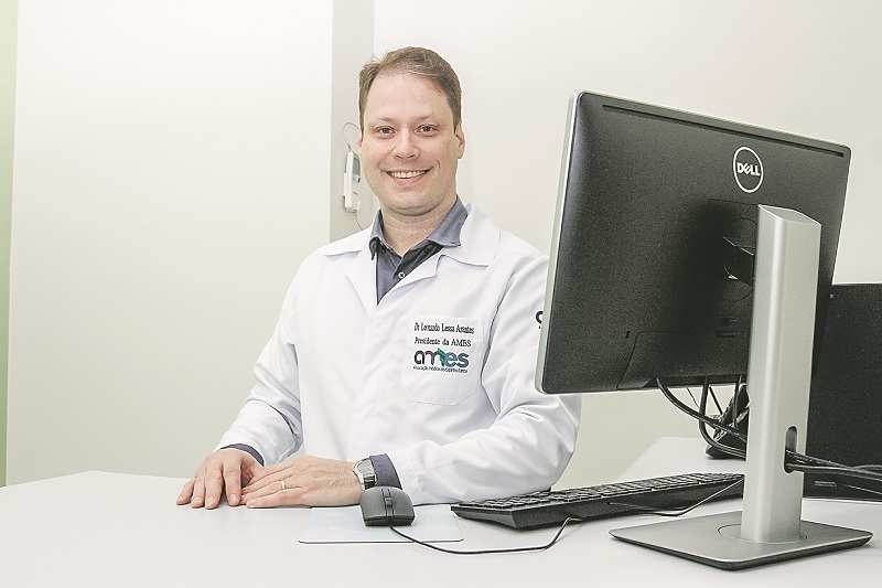 Leonardo Lessa, presidente da Associação Médica do Espírito Santo (Foto: Rodrigo Gavini - 03/12/2018)