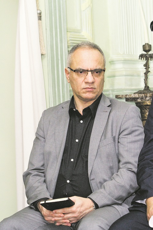Roberto Sá diz que a polícia pode atuar em caso de desobediência (Foto: Leone Iglesias/AT)