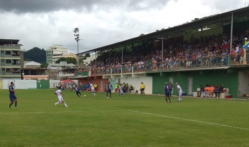 Jogando em casa, o Rio Branco de Venda Nova goleou o Serra (Foto: Cid Fernandes/Rio Branco de Venda Nova)
