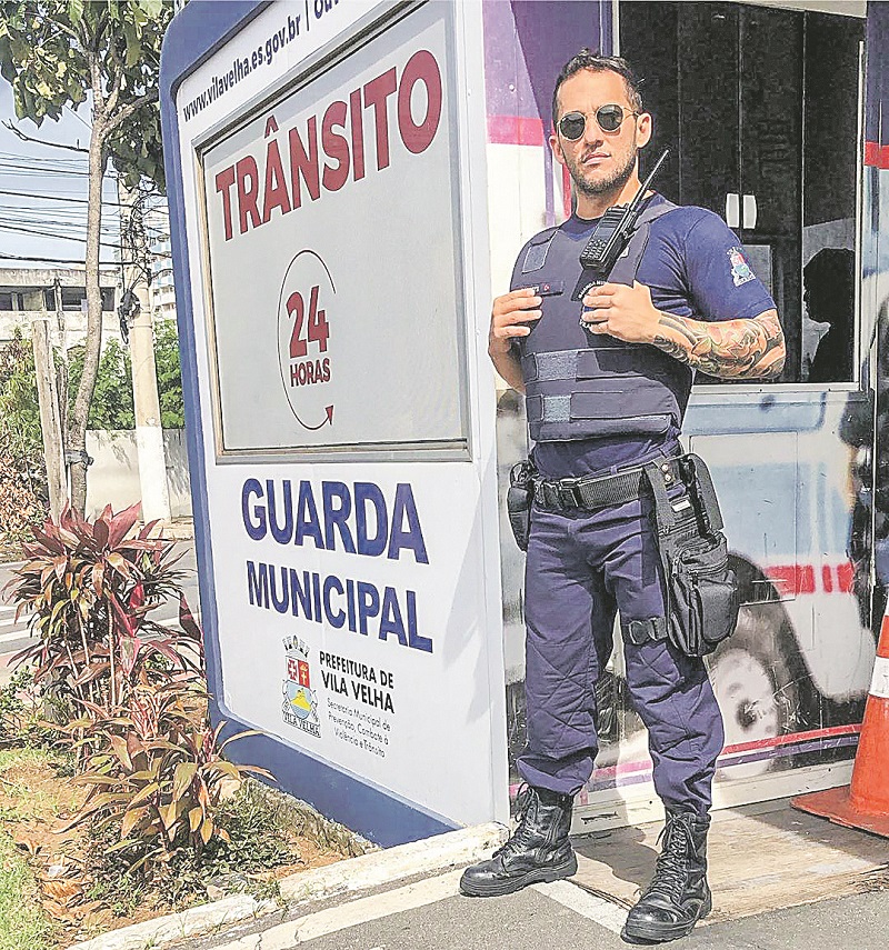 Rodrigo Cossetti está na Guarda Municipal de Vila Velha há oito anos (Foto: Divulgação)