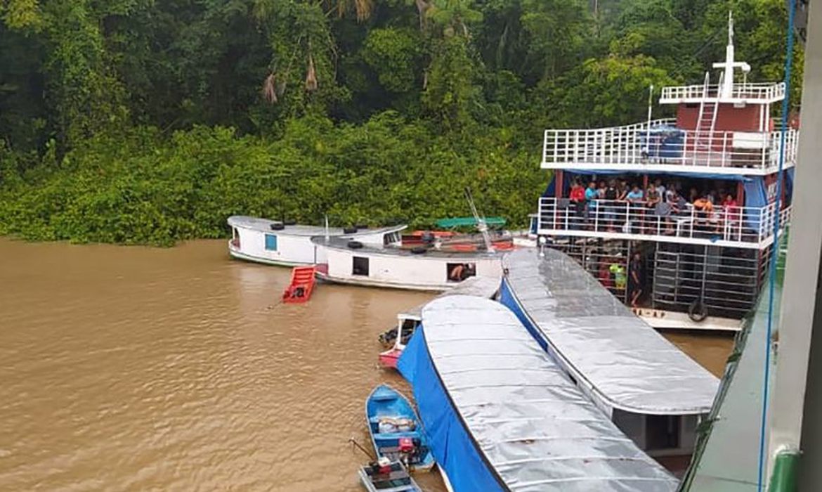 Segundo o governo do Amapá, 46 sobreviventes foram resgatados (Foto: Divulgação/ Agência Pará de Notícias)