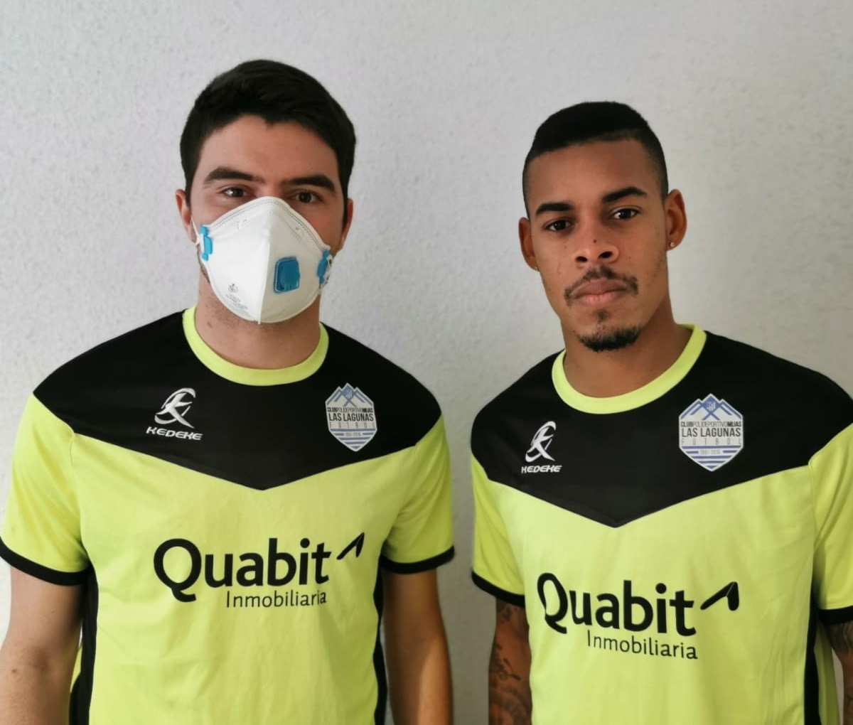 Os capixabas Victor Hugo e Paulo Vitor moram juntos em Málaga, na Espanha, onde jogam pelo Club Mijas Las Lagunas (Foto: Acervo pessoal)
