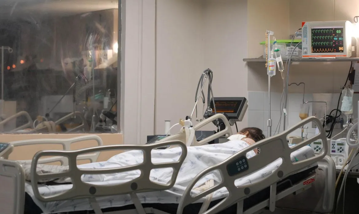 Imagem ilustrativa da imagem Estado vai comprar mais de 200 leitos em hospitais particulares