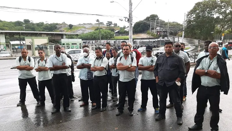 Imagem ilustrativa da imagem Paralisação geral dos ônibus municipais chega ao 3º dia em Vitória