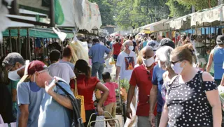 Imagem ilustrativa da imagem Brasileiro se elogia, na Covid, e critica os outros