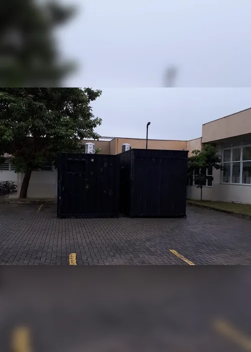 Imagem ilustrativa da imagem Coronavírus: hospital na Serra recebe contêineres para armazenamento de corpos