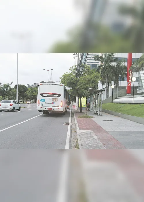 
          Imagem ilustrativa da imagem Longa espera em ponto de ônibus
          