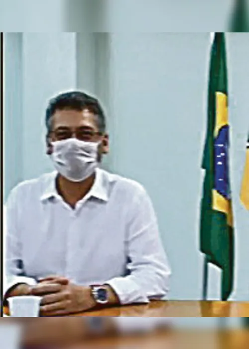 
          Imagem ilustrativa da imagem Planalto estuda retaliar por CPI das Fake News
          