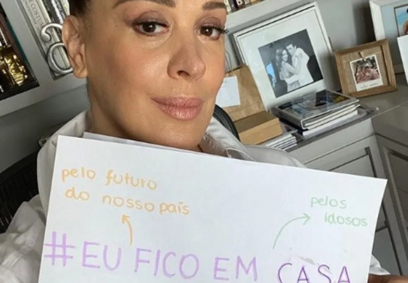 Uma das artistas mais completas do Brasil, Claudia Raia está em sua casa, no isolamento social