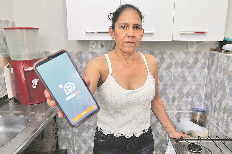 Marlene Fabrício Rosa, de 50 anos, fez o seu cadastro (Foto: Beto Morais/AT)