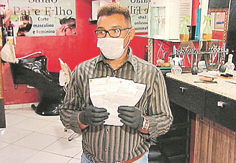 Barbeiro elogia medida do governo (Foto: Reprodução TV Tribuna)