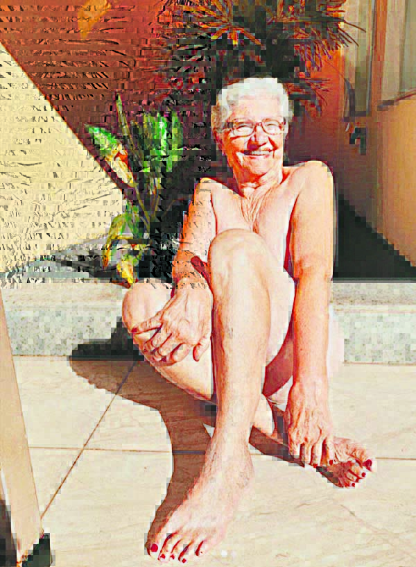 A enfermeira aposentada, empresária e digital influencer Dirce Ferreira, de 72 anos. (Foto: Reprodução/Instagram)