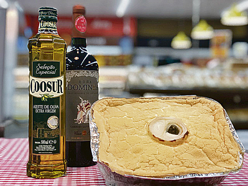Torta de bacalhau do Extrabom (Foto: Divulgação / Extrabom)