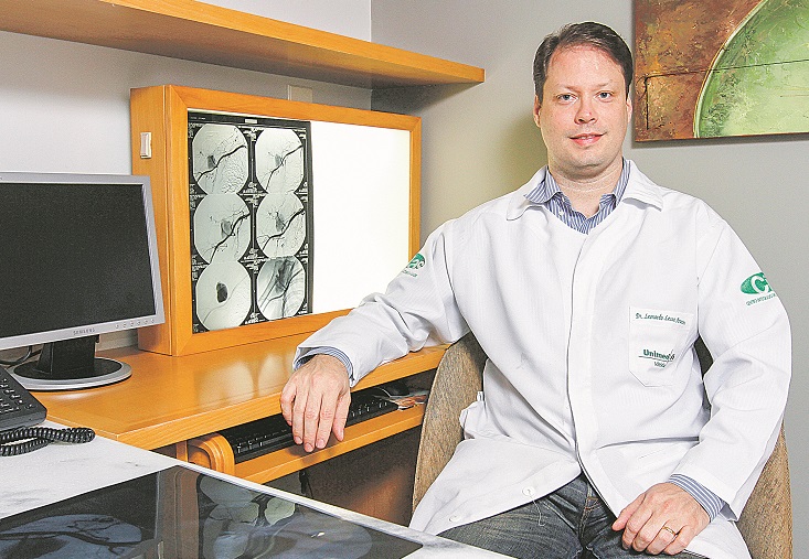 Presidente da Associação Médica do Espírito Santo, Leonardo Lessa é favorável ao uso do remédio na fase inicial (Foto: Arquivo/AT)