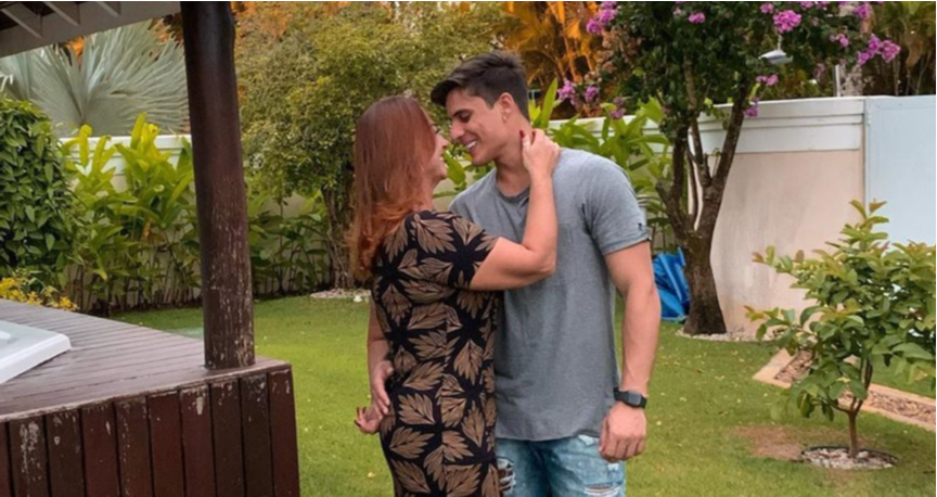 Nadine, mãe de Neymar, e o ex-namorado Thiago (Foto: Reprodução / Instagram)