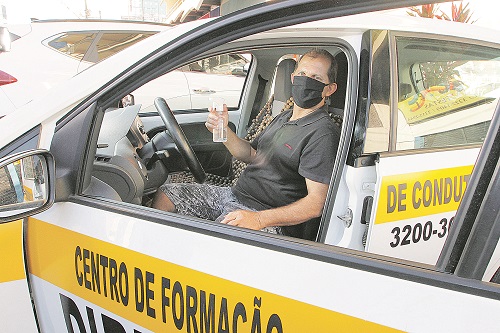 Hamilton Ridolfi é proprietário de uma autoescola e está preparado para o retorno das atividades (Foto: Fábio Nunes / AT)